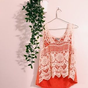 Lace tank 🌷